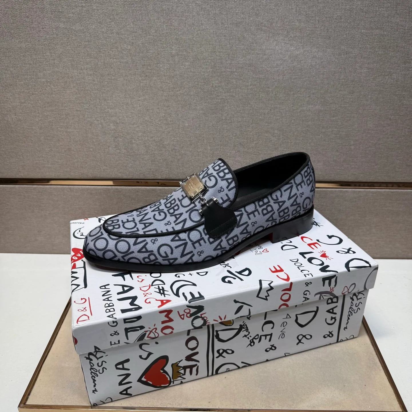Men's men's shoes 💰pp520【DG～】Men's casual formal leather shoes 2025z cabinet sales simultaneously 🔶Size: 38-44#️⃣ 🔷1 color🔜The upper is made of cowhide stitching➕Cowhide lining, comfortable and breathable, sole: original comfortable, wear-resistant and non-slip outsole, ⚠️Real thing📱Photographed🎬The real thing is better📢📢📢